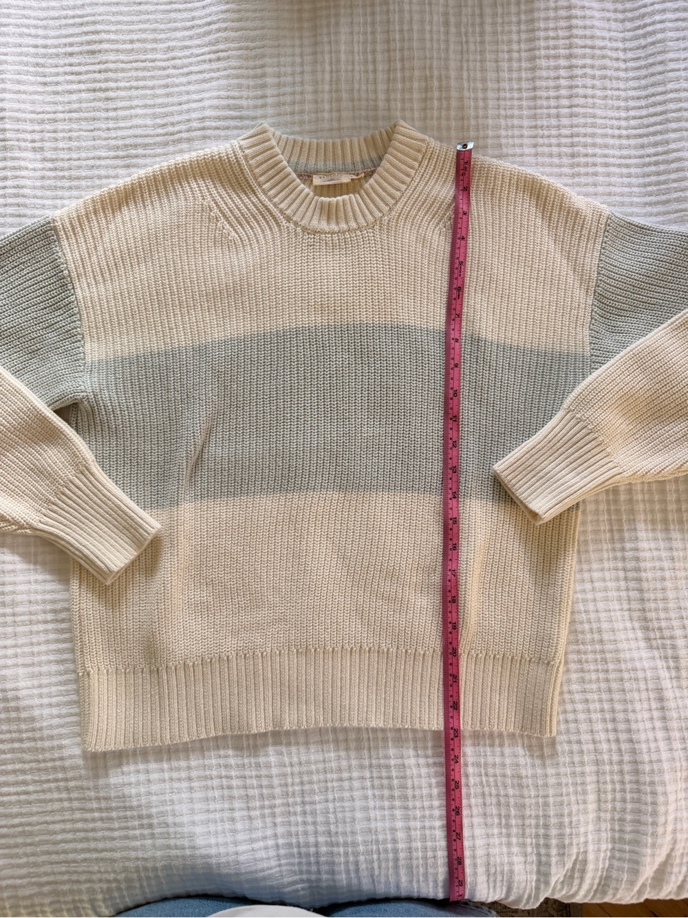 Faherty Sunwashed Fisherman’s Sweater - Cream and Light Blue Colorblock - Picture 4 of 5